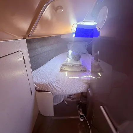 Πλωτό κατάλυμα Barcos Belem