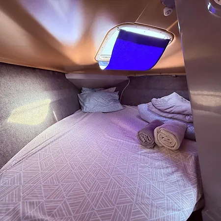 Πλωτό κατάλυμα Barcos Belem *